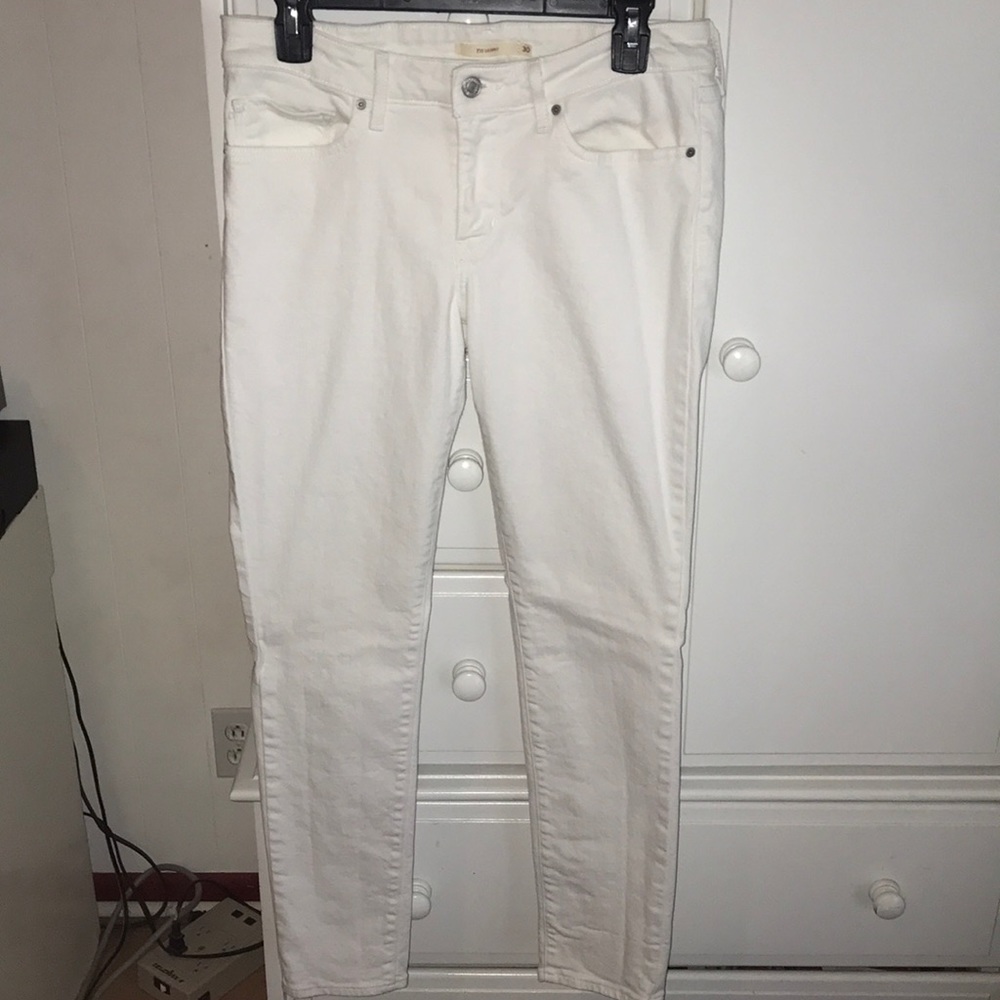 Levi jeans